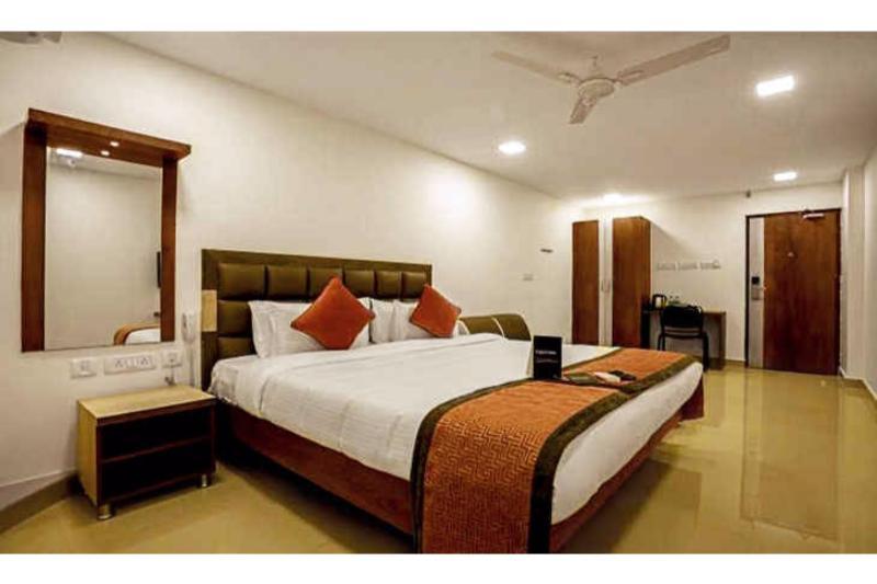Venture Park, Omr, Thoraipakkam, Chennai Hotel Buitenkant foto